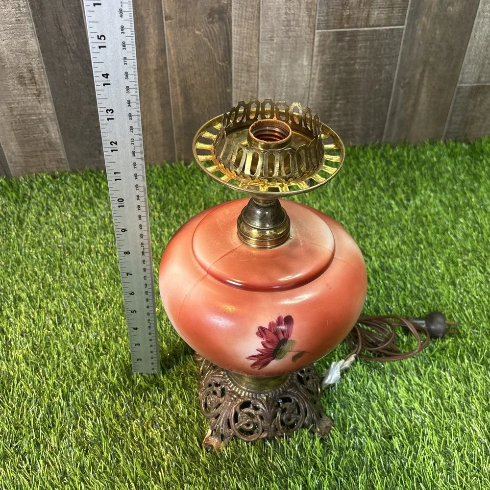 Vintage Floral Glass Electric Table Lamp –‎ Works, Cord Needs Repair